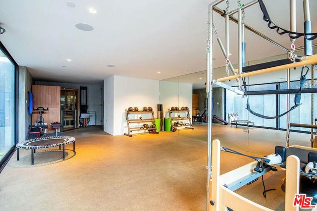 3715 Wasatch Avenue, Los Angeles, CA 90066