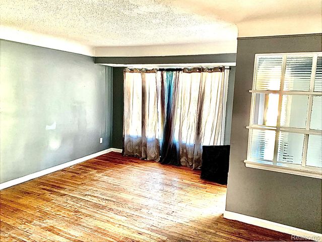 19363 Appleton Street, Detroit, MI 48219