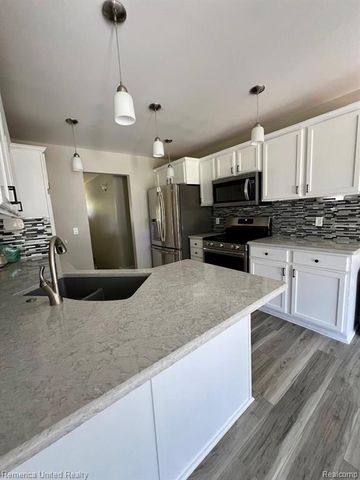 324 Conover Court, Howell, MI 48843