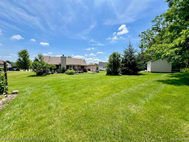 324 Conover Court, Howell, MI 48843