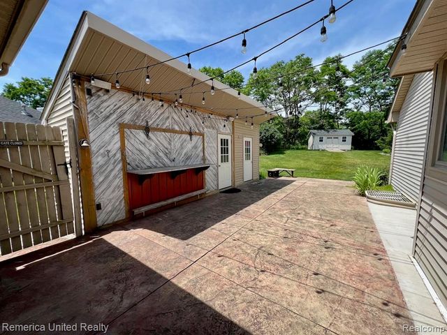 324 Conover Court, Howell, MI 48843