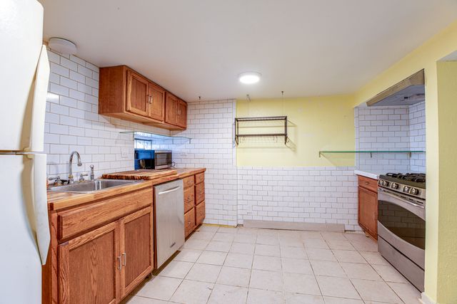 7047 N 26TH Parkway, Berwyn, IL 60402