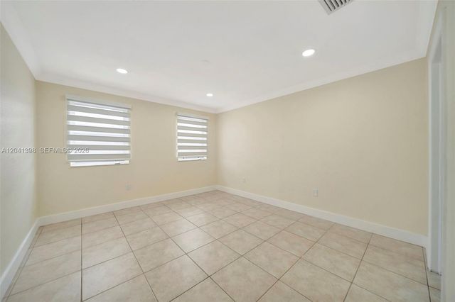 17620 NW 73rd Avenue 20517, Hialeah, FL 33015