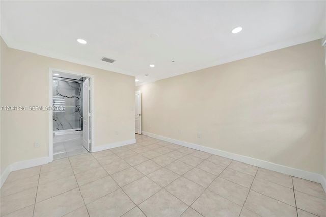 17620 NW 73rd Avenue 20517, Hialeah, FL 33015
