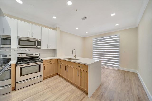 17620 NW 73rd Avenue 20517, Hialeah, FL 33015