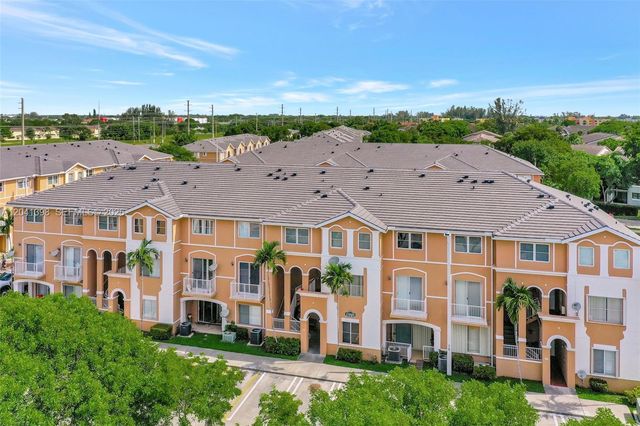 17620 NW 73rd Avenue 20517, Hialeah, FL 33015