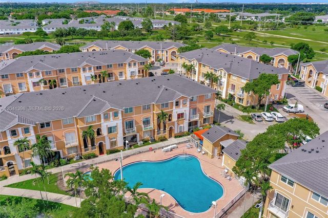 17620 NW 73rd Avenue 20517, Hialeah, FL 33015