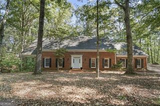 80 Cliffcreek Trace NE, Atlanta, GA 30350