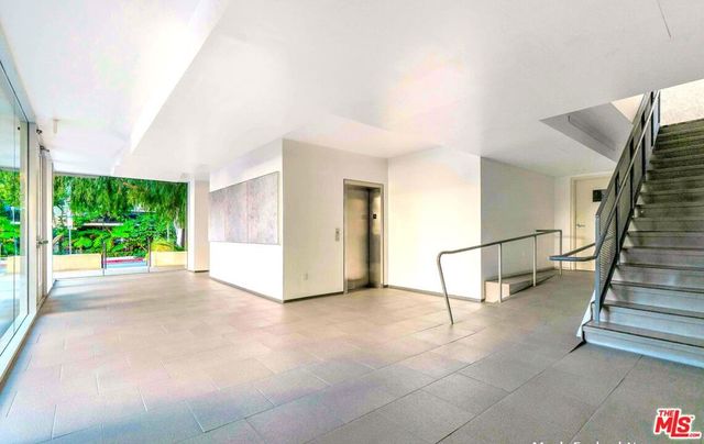 9005 Cynthia Street 208, West Hollywood, CA 90069