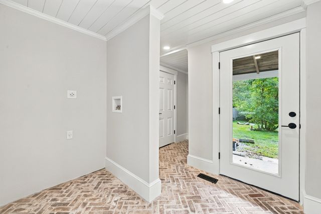 6 Foster St, Littleton, MA 01460