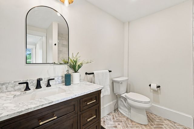6 Foster St, Littleton, MA 01460