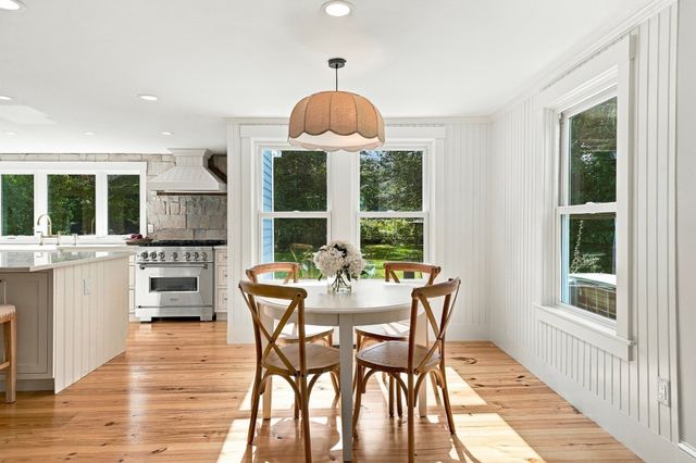 6 Foster St, Littleton, MA 01460