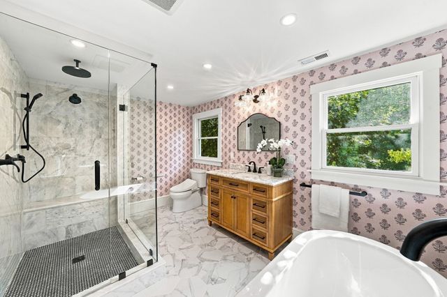 6 Foster St, Littleton, MA 01460