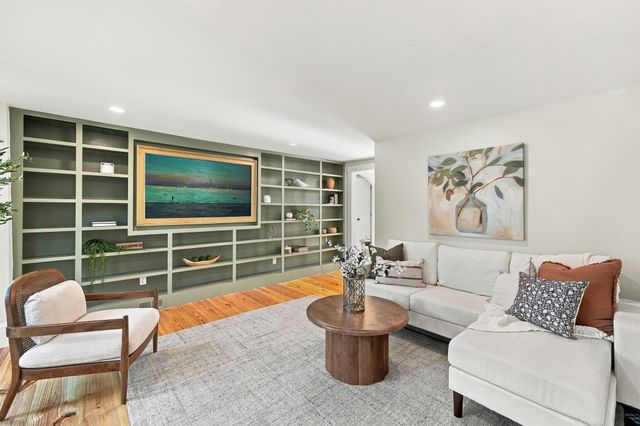 6 Foster St, Littleton, MA 01460