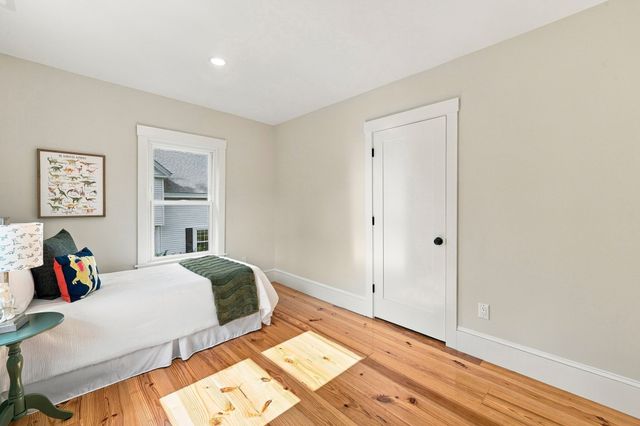 6 Foster St, Littleton, MA 01460