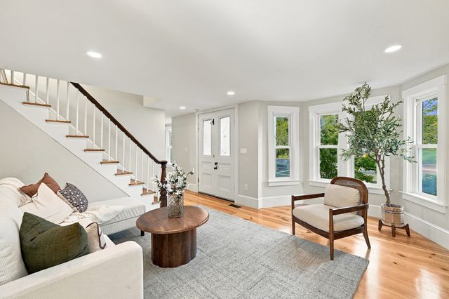 6 Foster St, Littleton, MA 01460