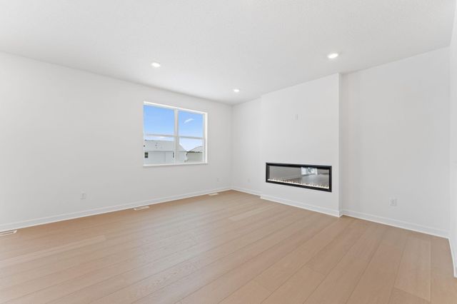 22435 Isla Way, Rogers, MN 55374