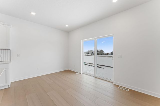 22435 Isla Way, Rogers, MN 55374