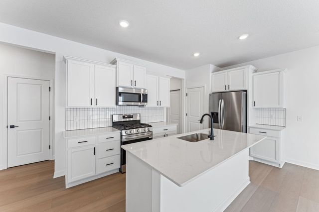 22435 Isla Way, Rogers, MN 55374