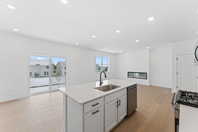 22435 Isla Way, Rogers, MN 55374