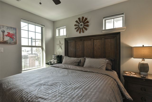 1309 Arch Place, Dallas, TX 75215