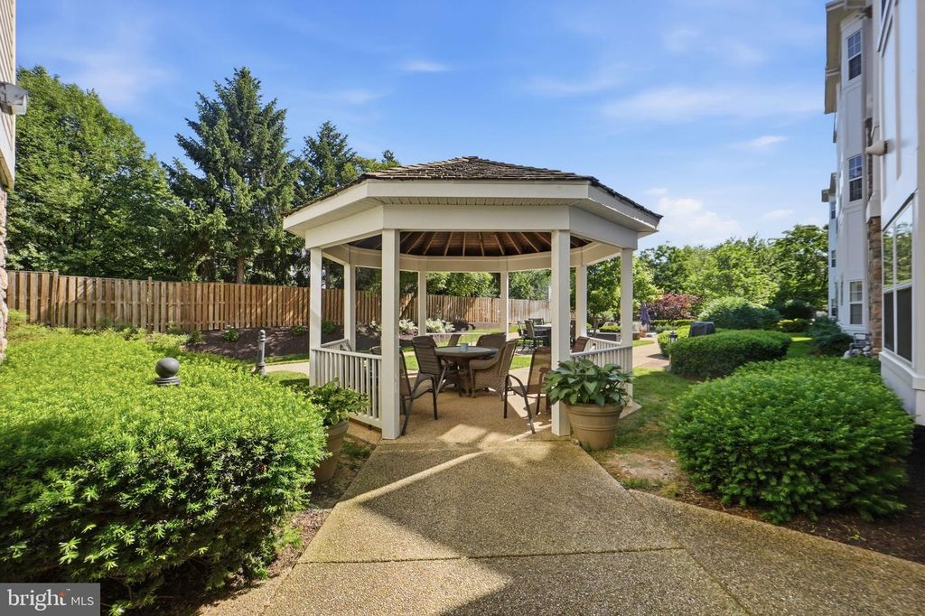 Image 29 of property listing at 120 BURGESS HILL WAY #115, Frederick, MD 21702
