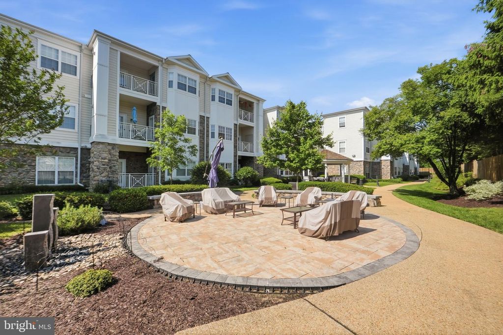 Image 30 of property listing at 120 BURGESS HILL WAY #115, Frederick, MD 21702
