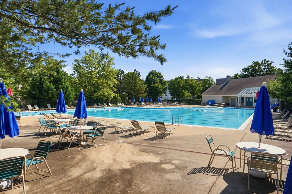 Image 31 of property listing at 120 BURGESS HILL WAY #115, Frederick, MD 21702
