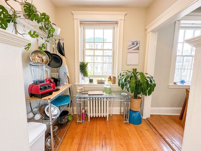 856 Massachusetts Ave 8, Cambridge, MA 02139