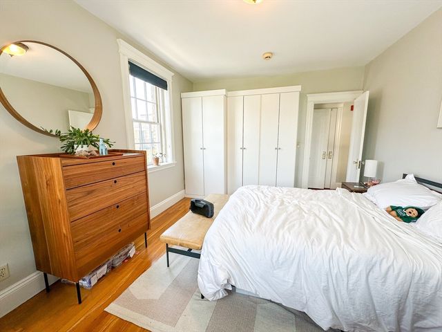 856 Massachusetts Ave 8, Cambridge, MA 02139