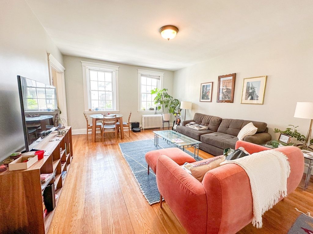 856 Massachusetts Ave 8, Cambridge, MA 02139