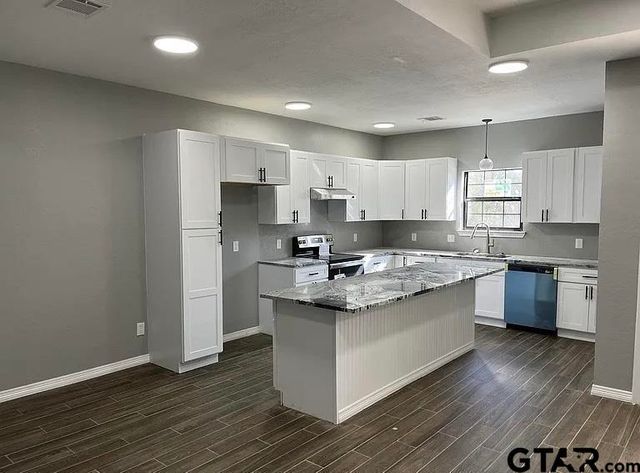 1400 E 1st St., Mt Pleasant, TX 75455