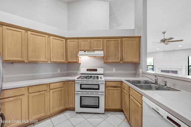 3643 Bluefield Avenue, Melbourne, FL 32934