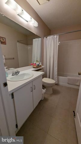 35 KITE CT, Lawrenceville, NJ 08648