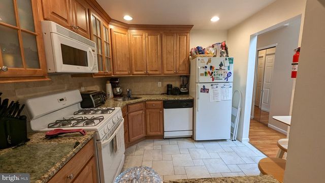 35 KITE CT, Lawrenceville, NJ 08648