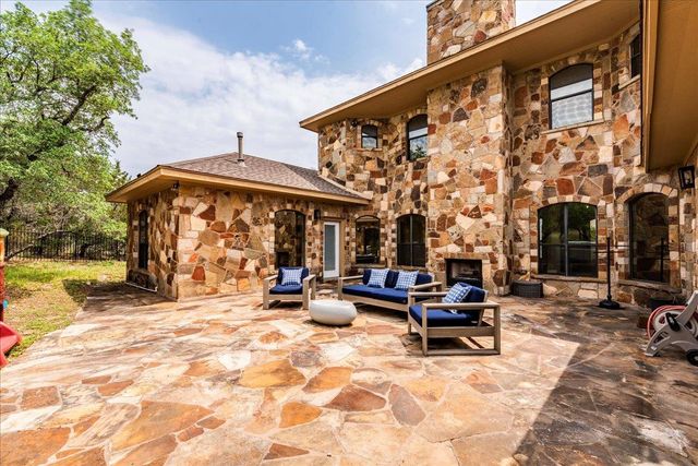 3904 Bee Creek RD, Spicewood, TX 78669