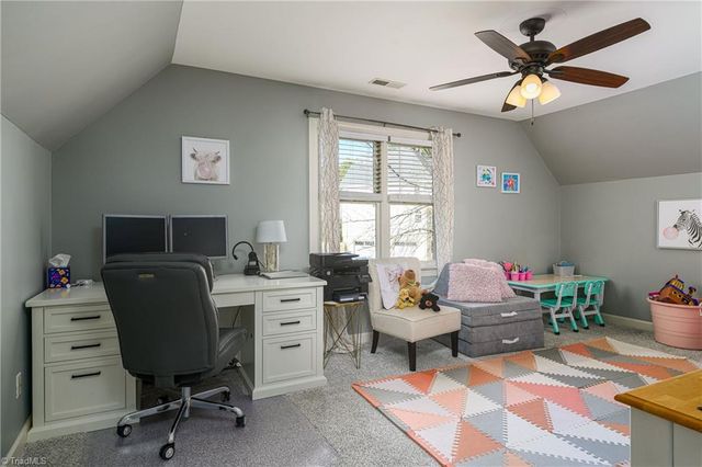 3617 Wickersham Lane, Winston-salem, NC 27106