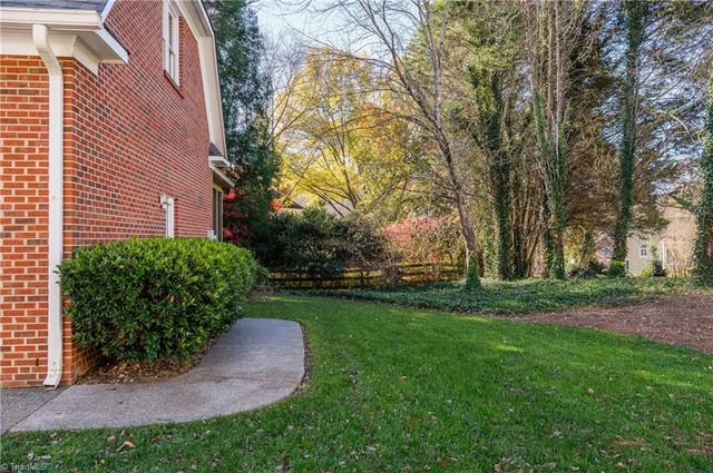 3617 Wickersham Lane, Winston-salem, NC 27106