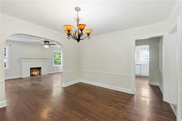 401 E 63rd Terrace, Kansas City, MO 64110