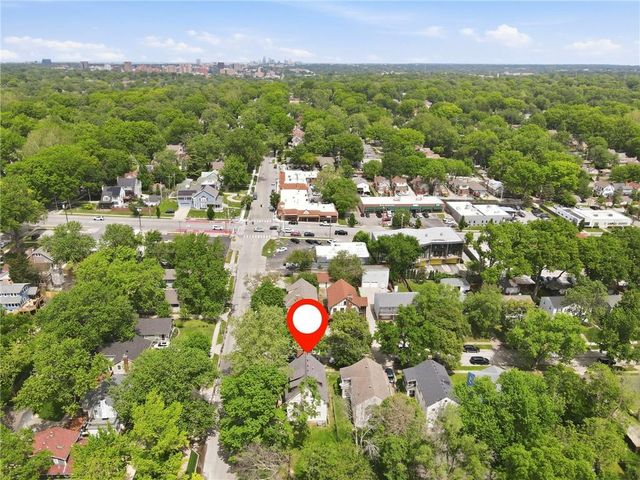 401 E 63rd Terrace, Kansas City, MO 64110