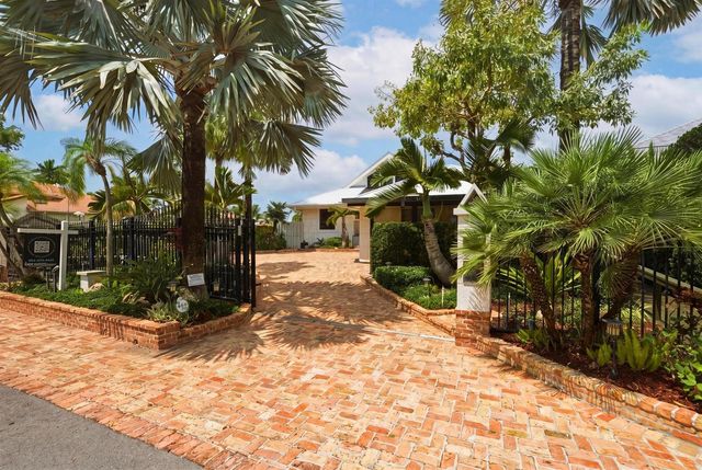 449 Bontona Avenue, Fort Lauderdale, FL 33301