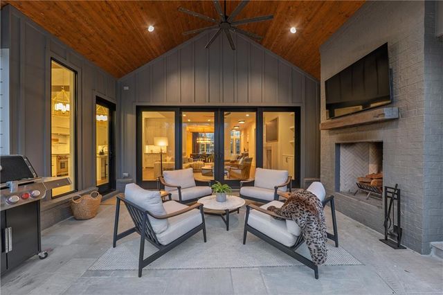 135 Mayfield Circle, Alpharetta, GA 30009
