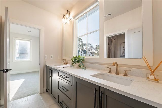 135 Mayfield Circle, Alpharetta, GA 30009