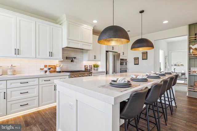 5392 RED OAK DR, Coopersburg, PA 18036
