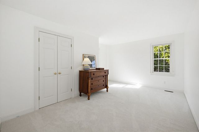 35 Lancaster County Rd 7A, Harvard, MA 01451