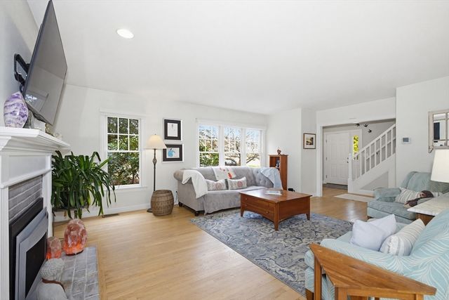 35 Lancaster County Rd 7A, Harvard, MA 01451