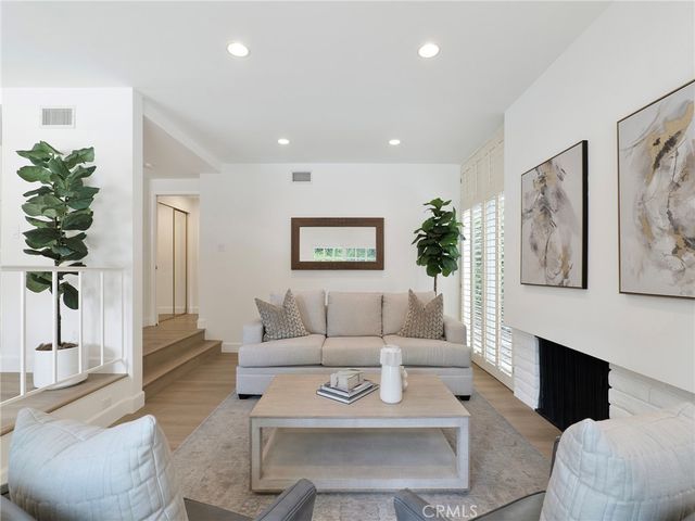 22649 Town Crier Road, Calabasas, CA 91302