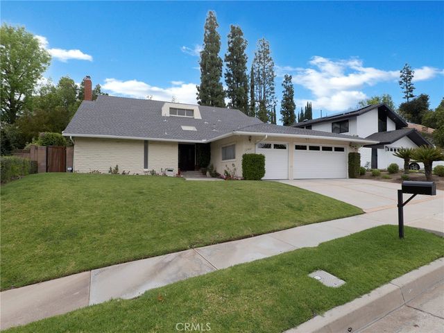 22649 Town Crier Road, Calabasas, CA 91302