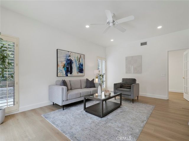 22649 Town Crier Road, Calabasas, CA 91302