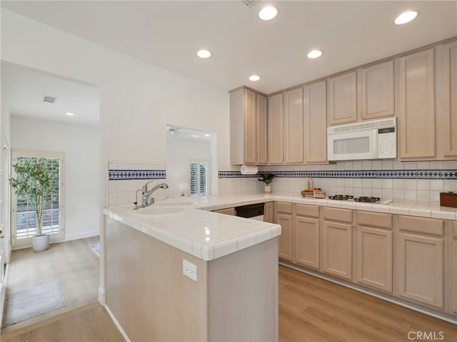 22649 Town Crier Road, Calabasas, CA 91302